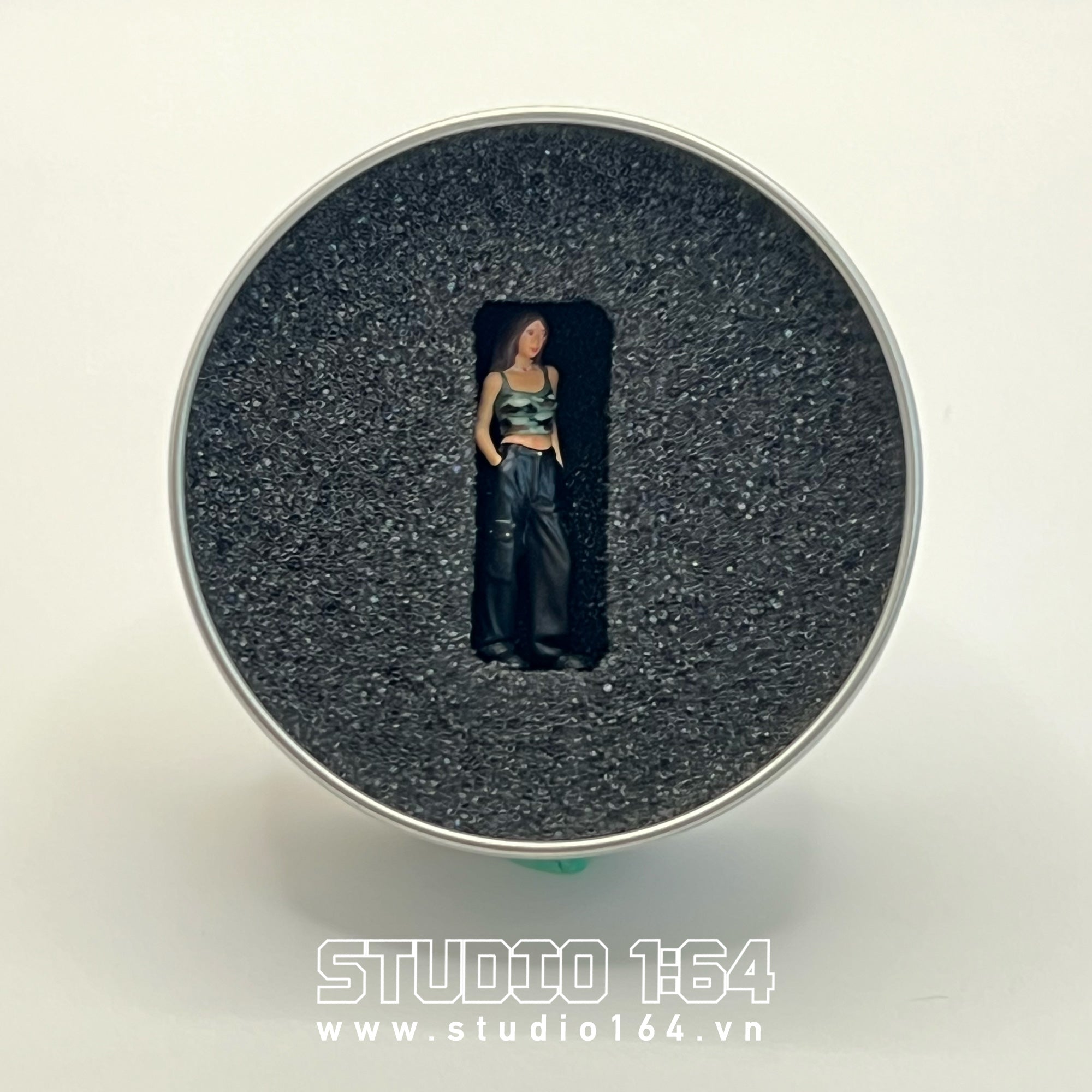 Hip Hop Girl Figure x Realpaint Studio