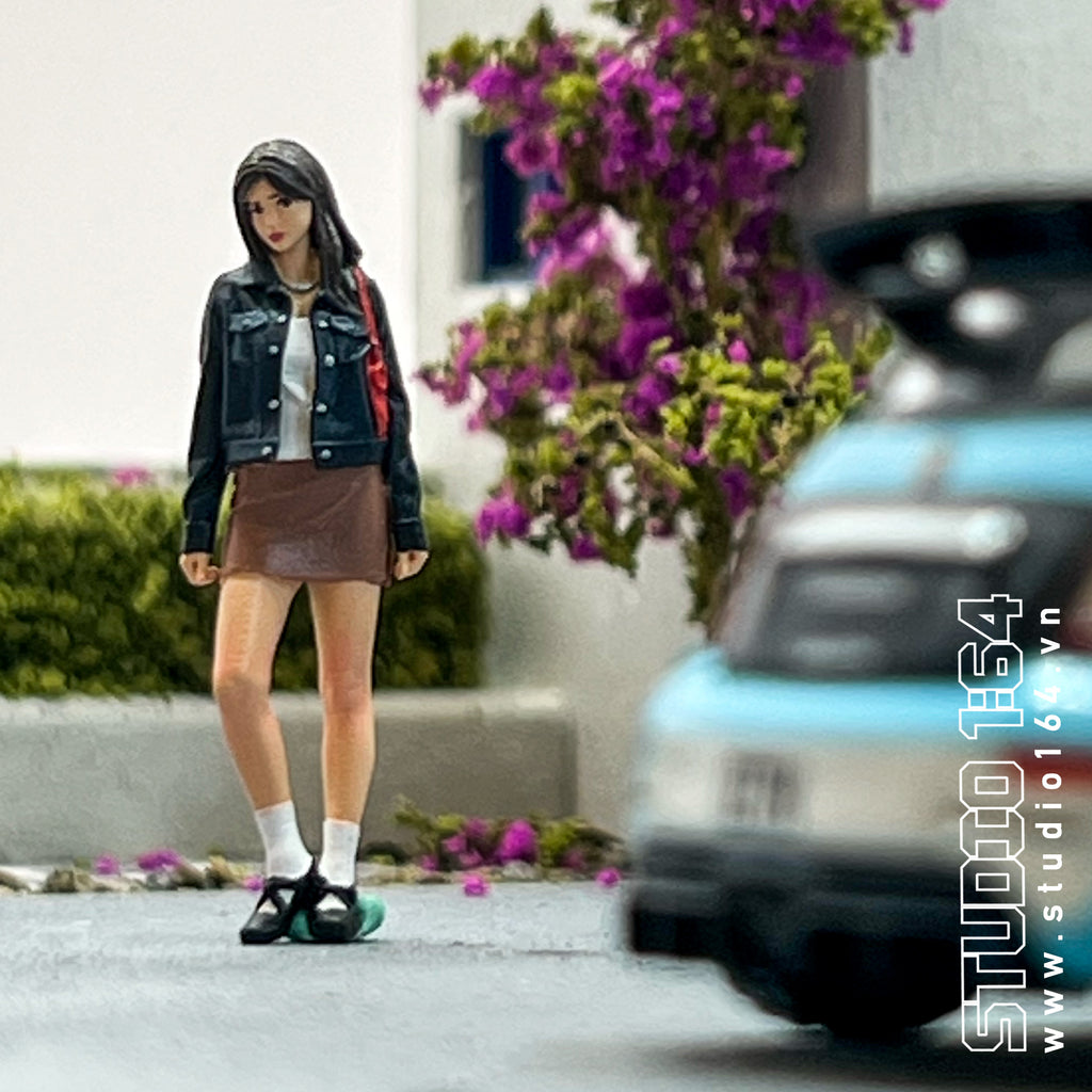 Student Girl Figure x Realpaint Studio