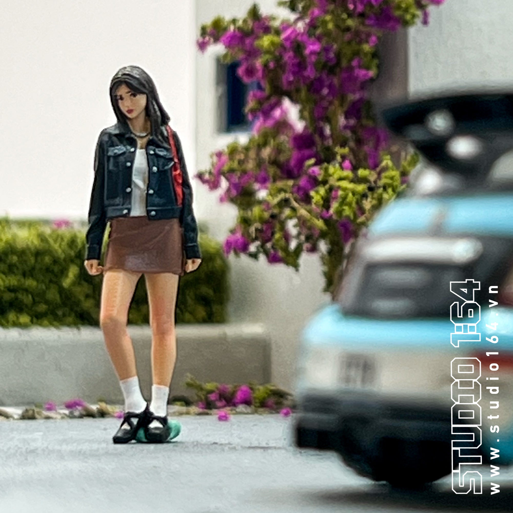 Student Girl Figure x Realpaint Studio