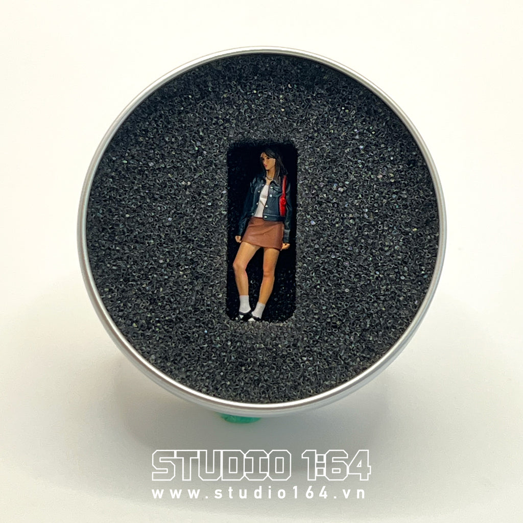 Student Girl Figure x Realpaint Studio