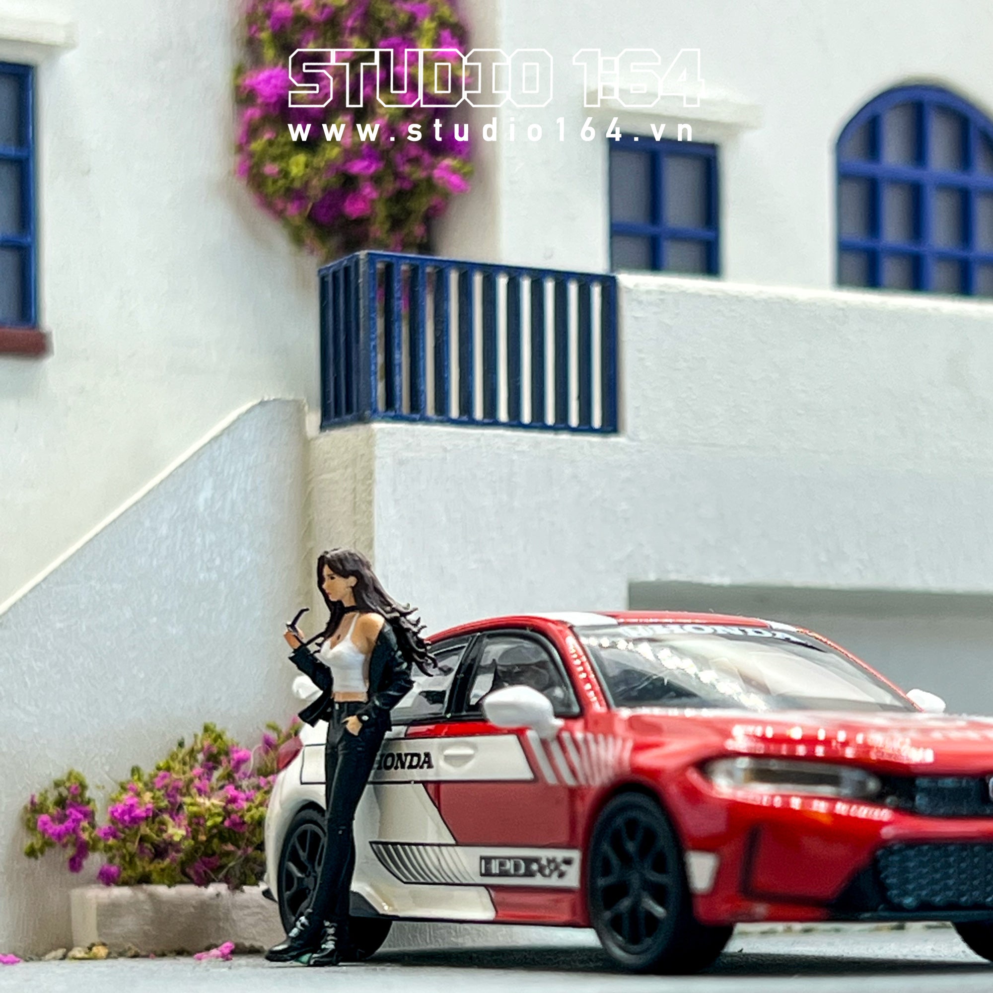 Glasses Girl Figure x Realpaint Studio